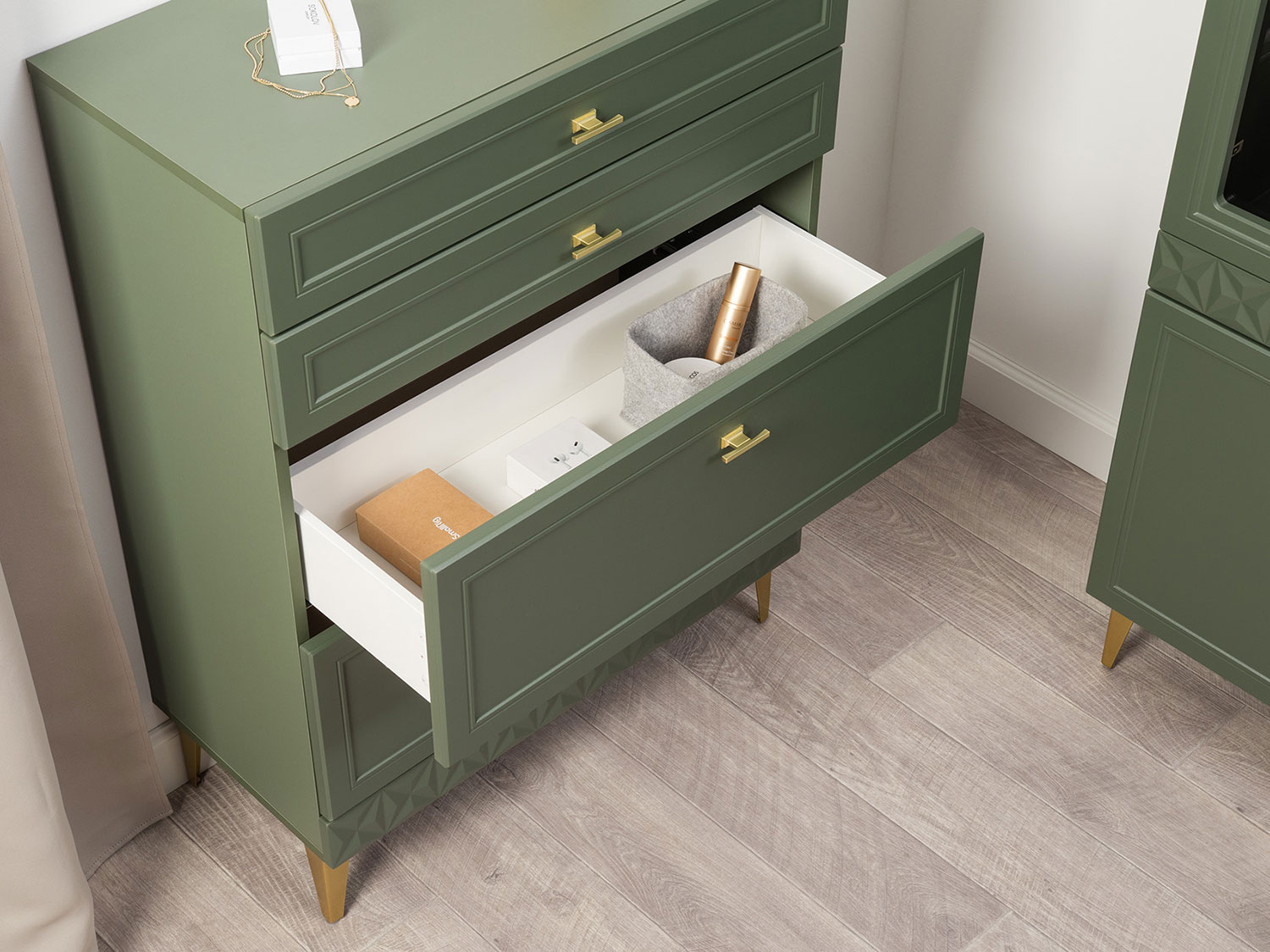 Комод Марион 16.249, Дымчатый зеленый / Олива шагрень купить в Москве