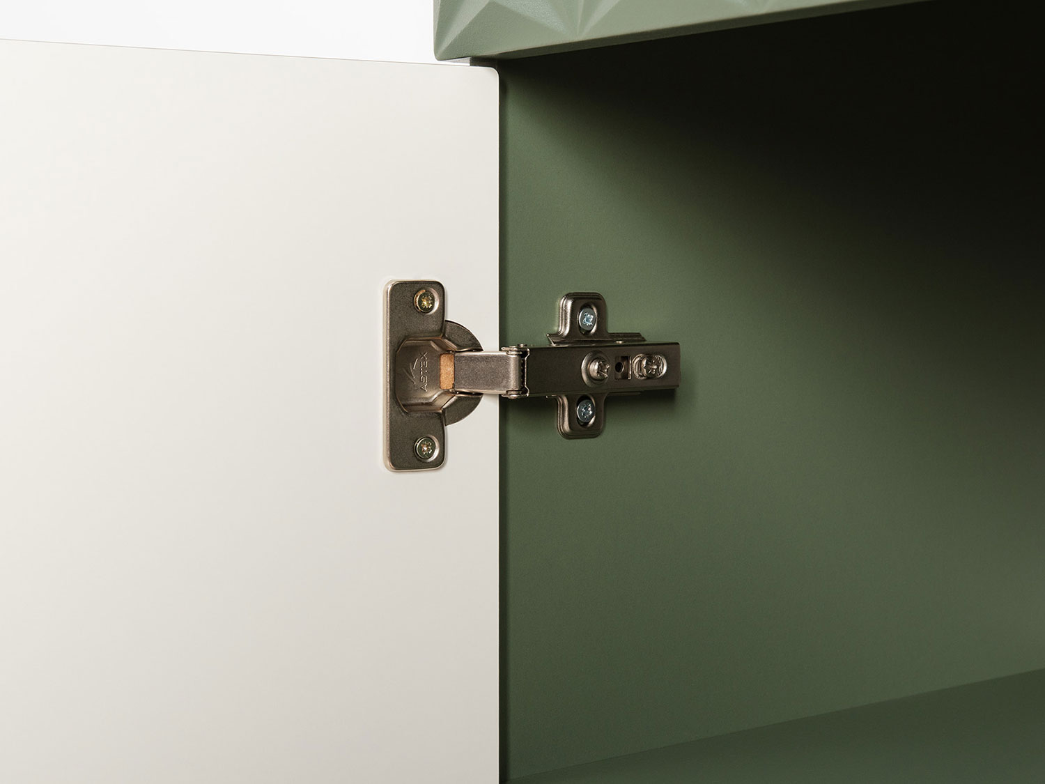 Шкаф-витрина Марион 16.397.02, Дымчатый зеленый / Олива шагрень купить в Москве