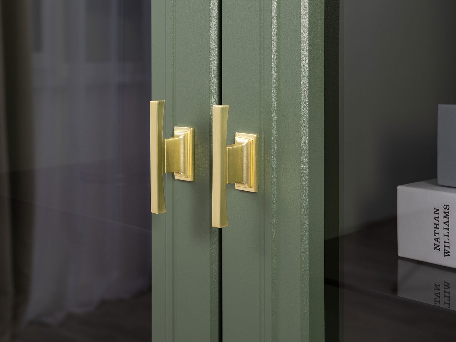 Шкаф-витрина Марион 16.397.02, Дымчатый зеленый / Олива шагрень купить в Москве