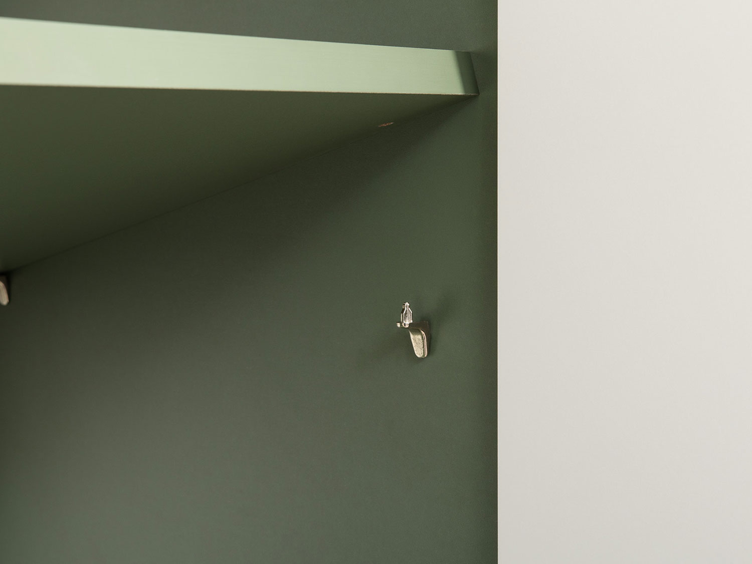 Шкаф-пенал Марион 16.333.01, Дымчатый зеленый / Олива шагрень купить в Москве