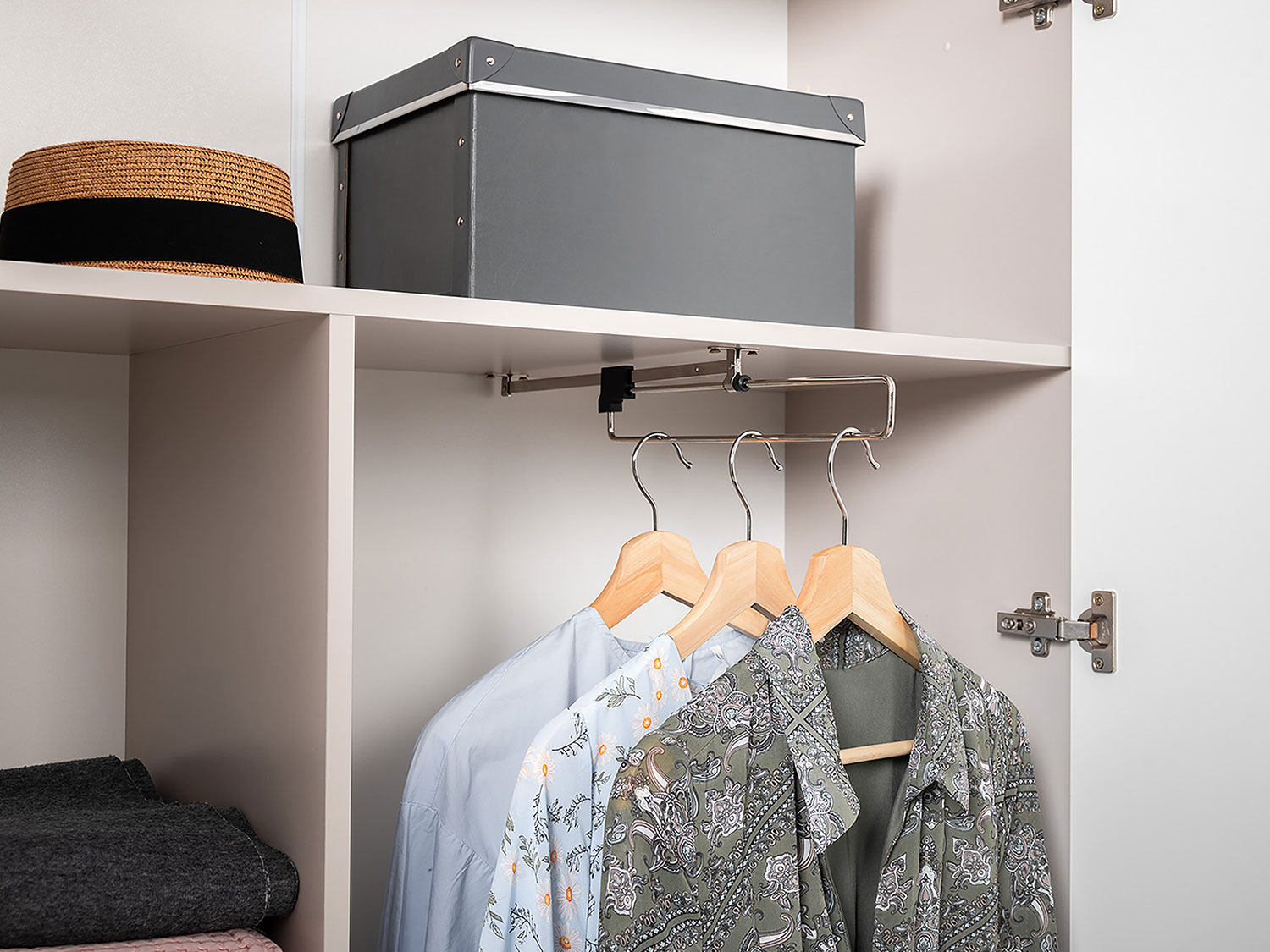 Шкаф для одежды Ричфорд 16.327.02 купить в Москве