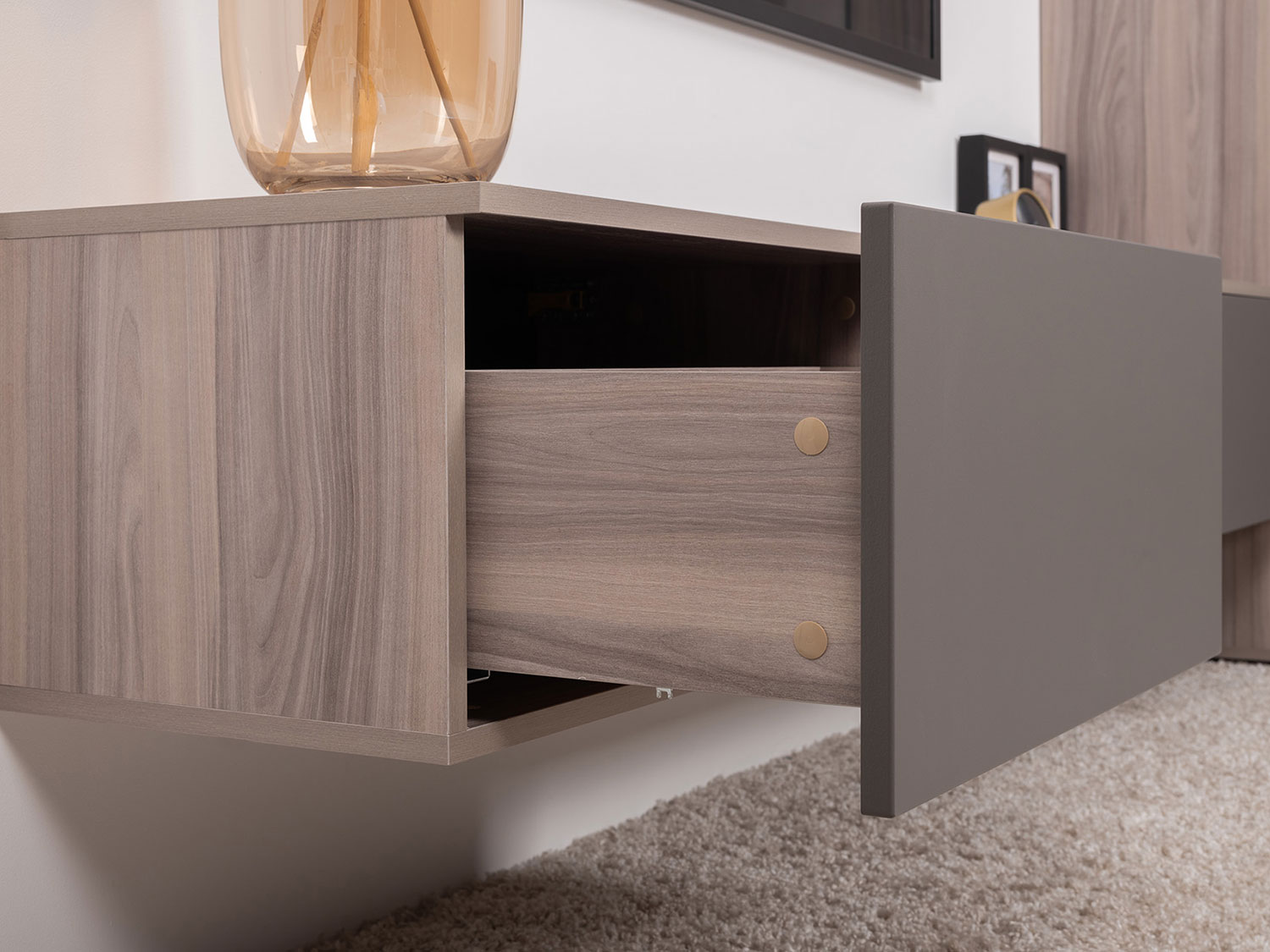 Тумба под ТВ Роквуд 16.54.02, Эмили Блаш + Графит мягкая шагрень купить в Москве