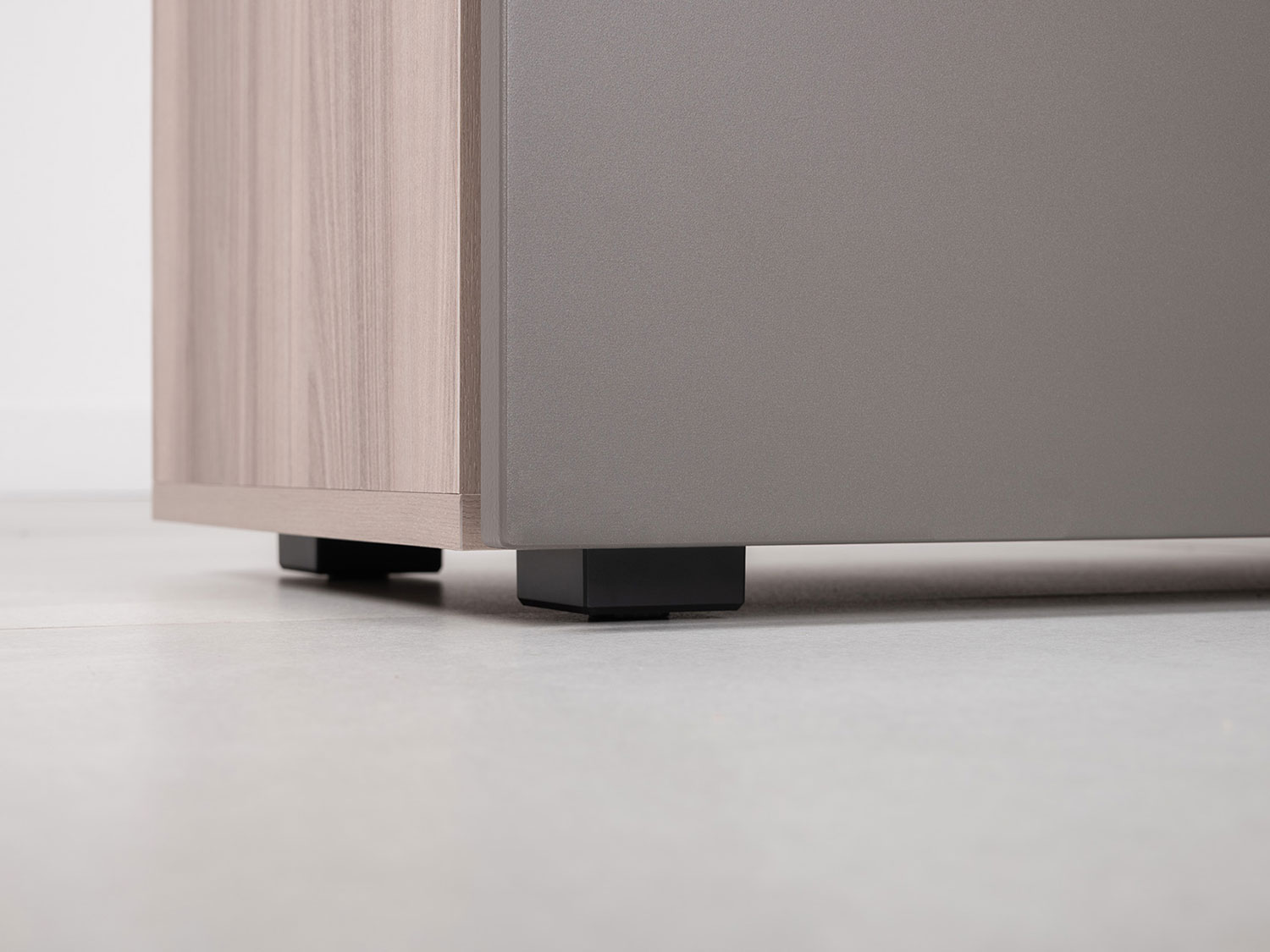 Тумба под ТВ Роквуд 16.54.02, Эмили Блаш + Графит мягкая шагрень купить в Москве