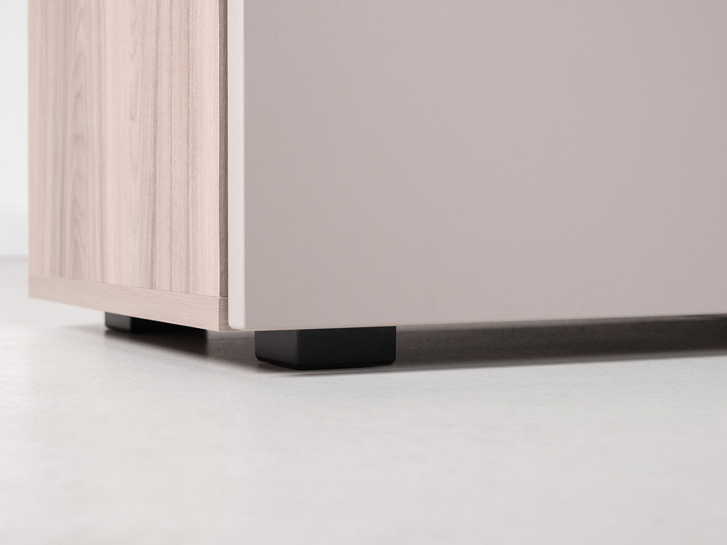 Тумба под ТВ Роквуд 16.54.02, Эмили Блаш + Крем купить в Москве