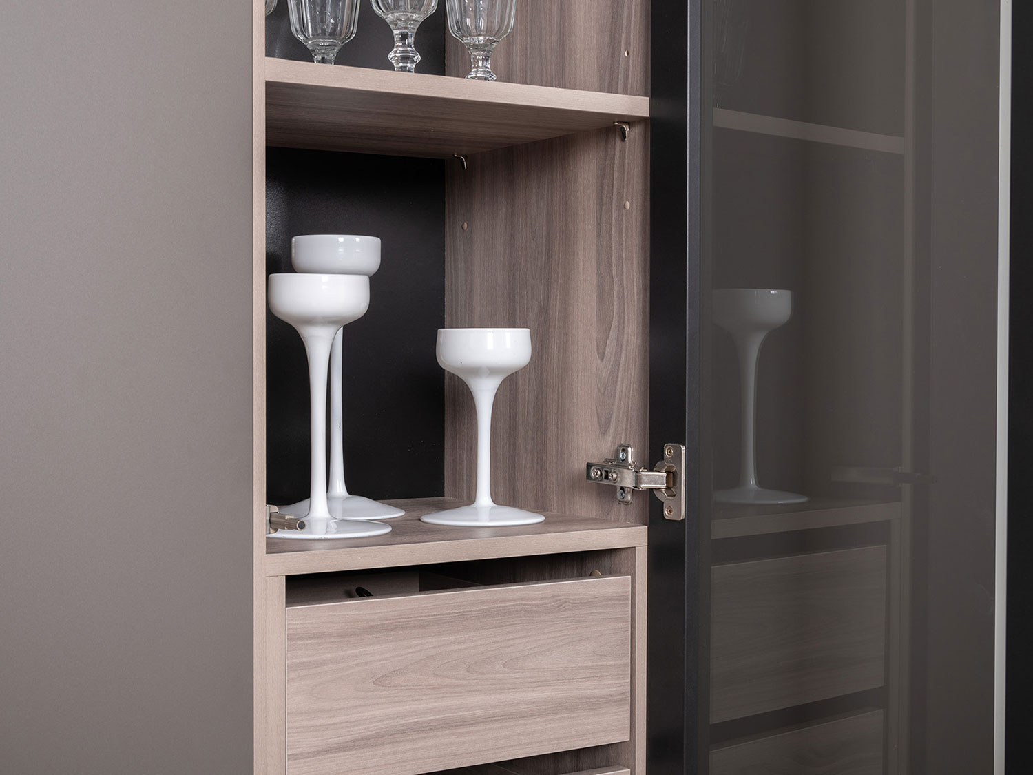 Шкаф-витрина Роквуд 16.322.04 купить в Москве