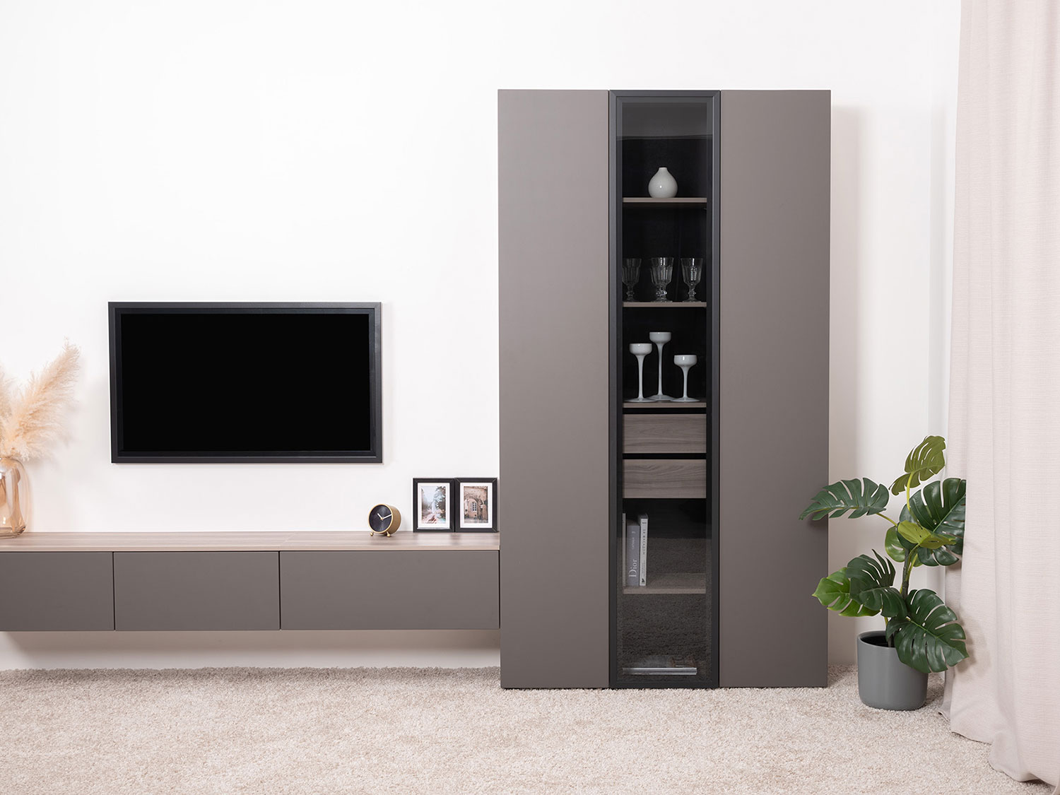 Шкаф-пенал Роквуд 16.322.03, Эмили Блаш + Графит мягкая шагрень купить в Москве