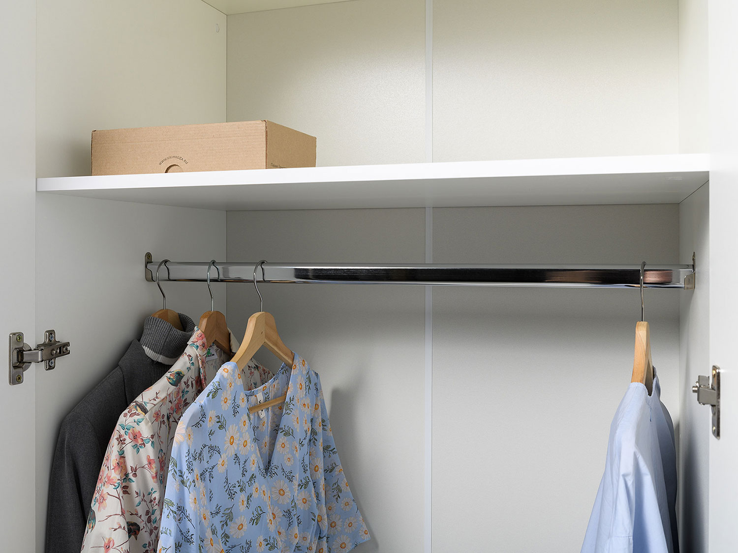 Шкаф комбинированный Эйр 13.182, белый шагрень купить в Москве