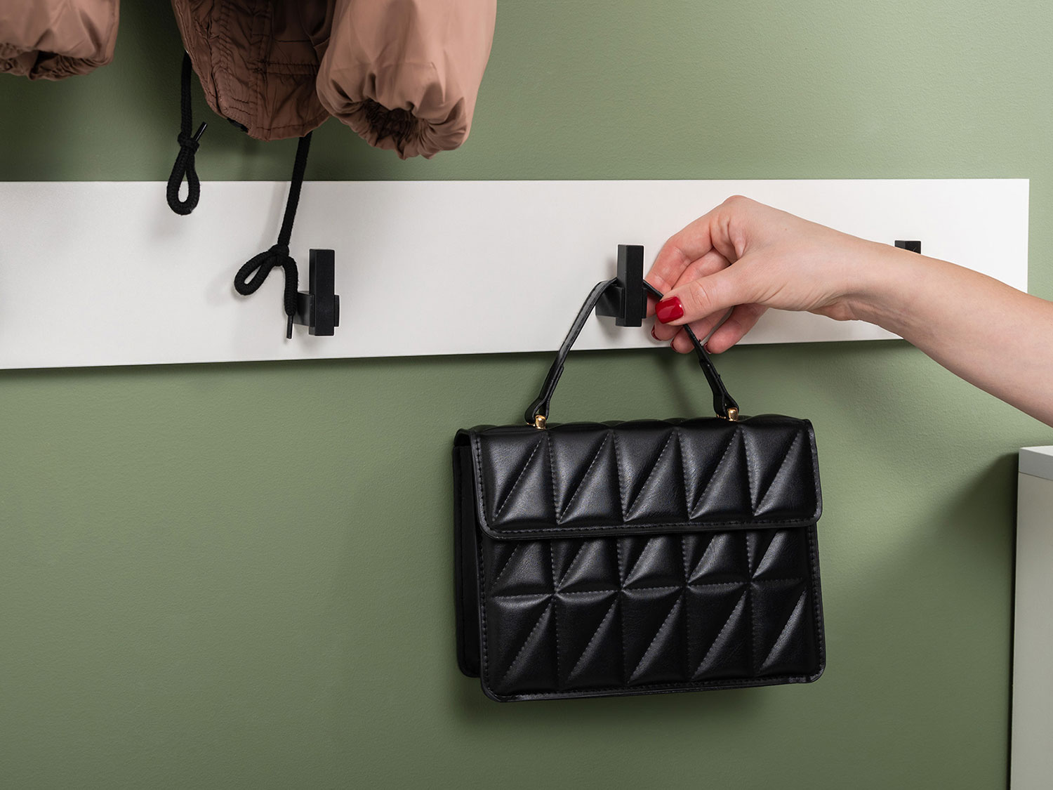 Вешалка Эйр 16.551.02, белый шагрень купить в Москве